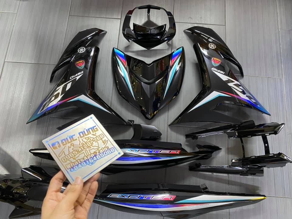 Áo Ex 150 đen bóng tặng kèm tem