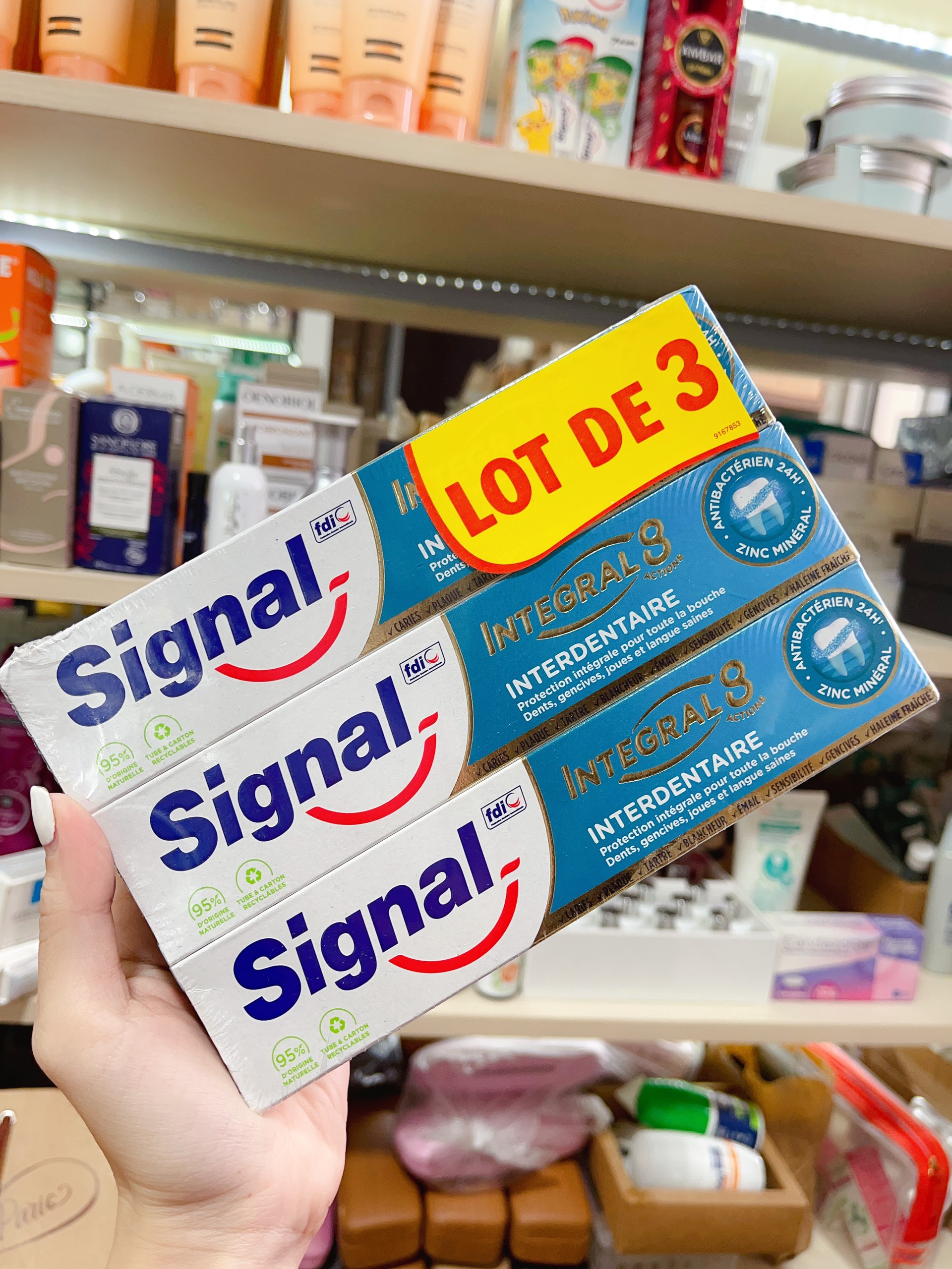 [Lot 3] Kem đánh răng SIGNAL - Pháp