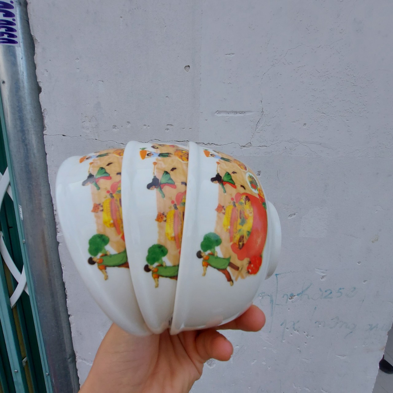 Bộ 10 chén sứ ăn cơm in hoa tiết siêu yêu