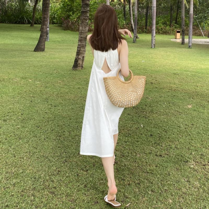 Váy đi biển nghỉ dưỡng tại tam á, thái lan, váy du lịch nữ mùa hè siêu tiên nữ, váy dài hai dây, váy liền hở lưng màu trắng