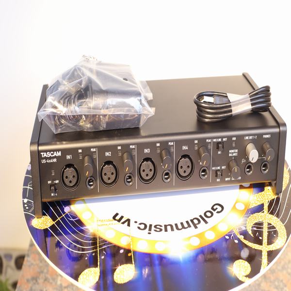 Soundcard Thu Âm Tascam US 4x4 ( 4 Cổng Vào )