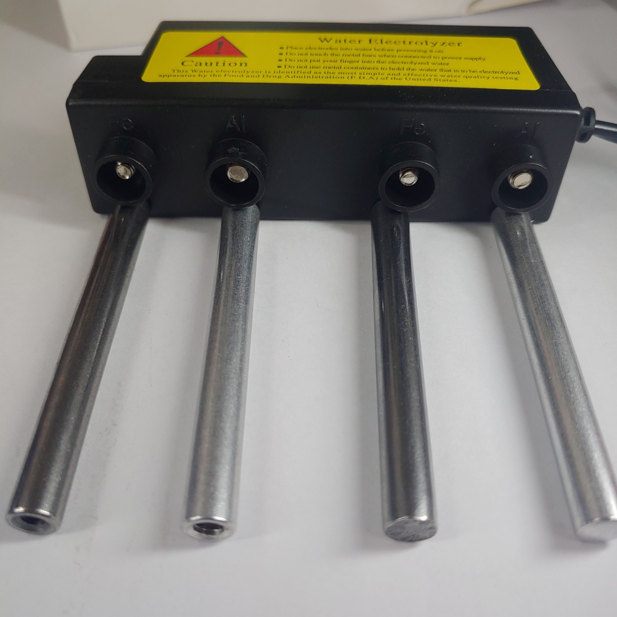 Máy điện phân nước - Kiểm tra kim loại trong nước