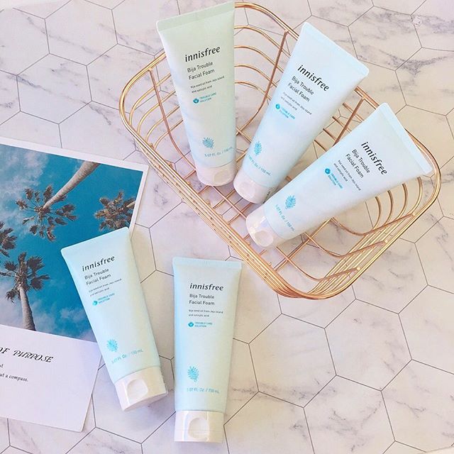 Sữa rửa mặt Innisfree Bija Trouble