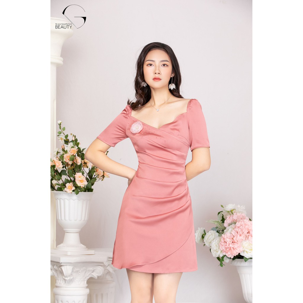 G Beauty Váy Đính Hoa Hồng