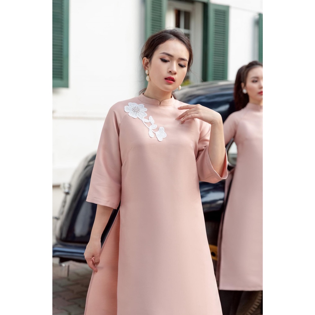 Áo cách tân hiện đại thuê hoa trắng
