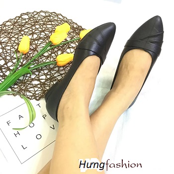 Giày nhựa búp bê nữ mũi nhọn