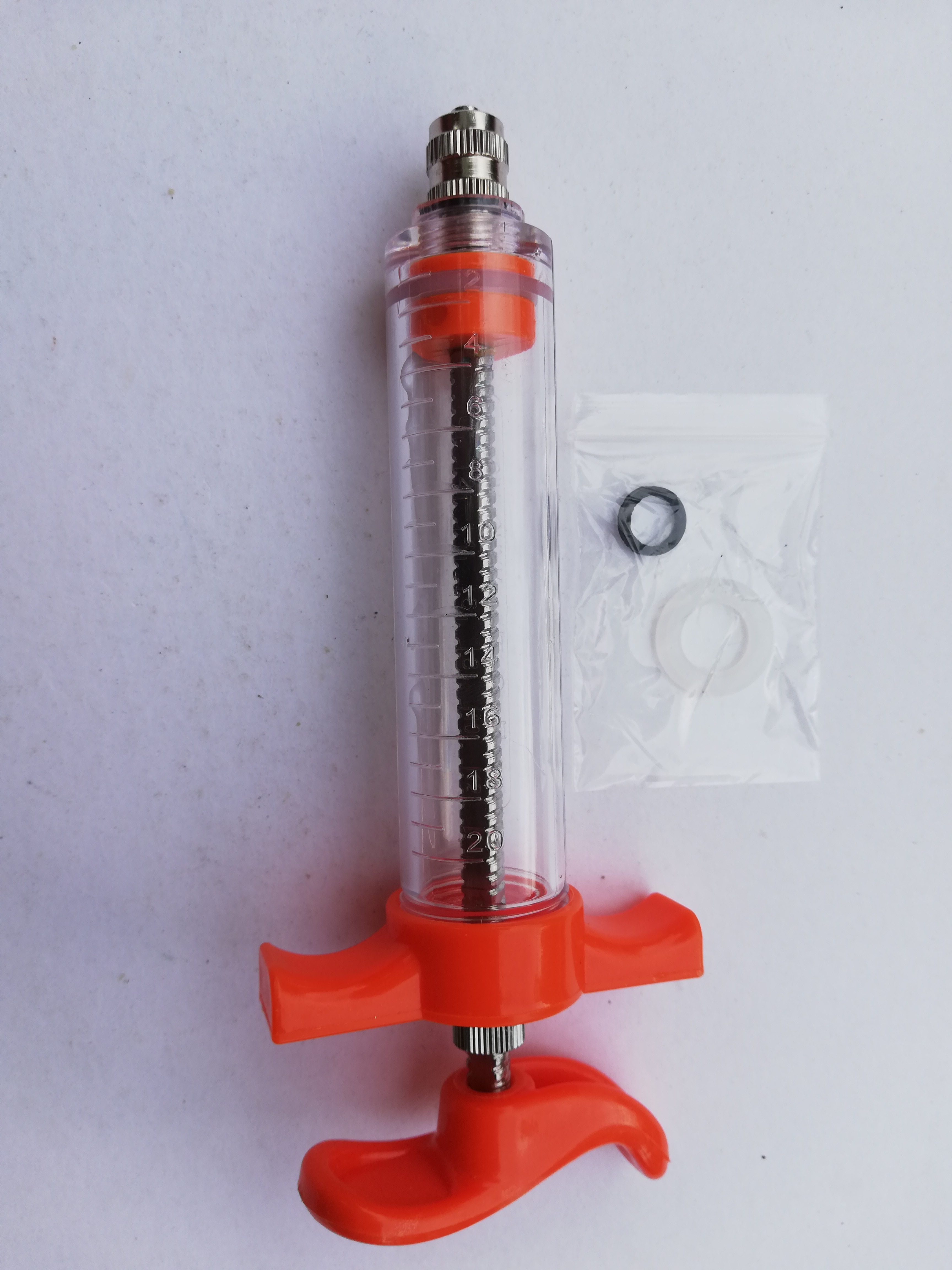 Một Bơm Tiêm MeKa 20ml