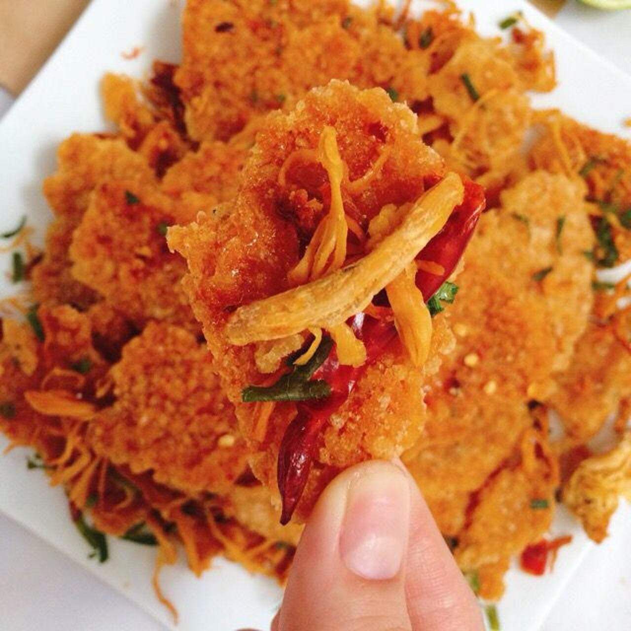 cơm cháy lắc khô gà hũ 500g