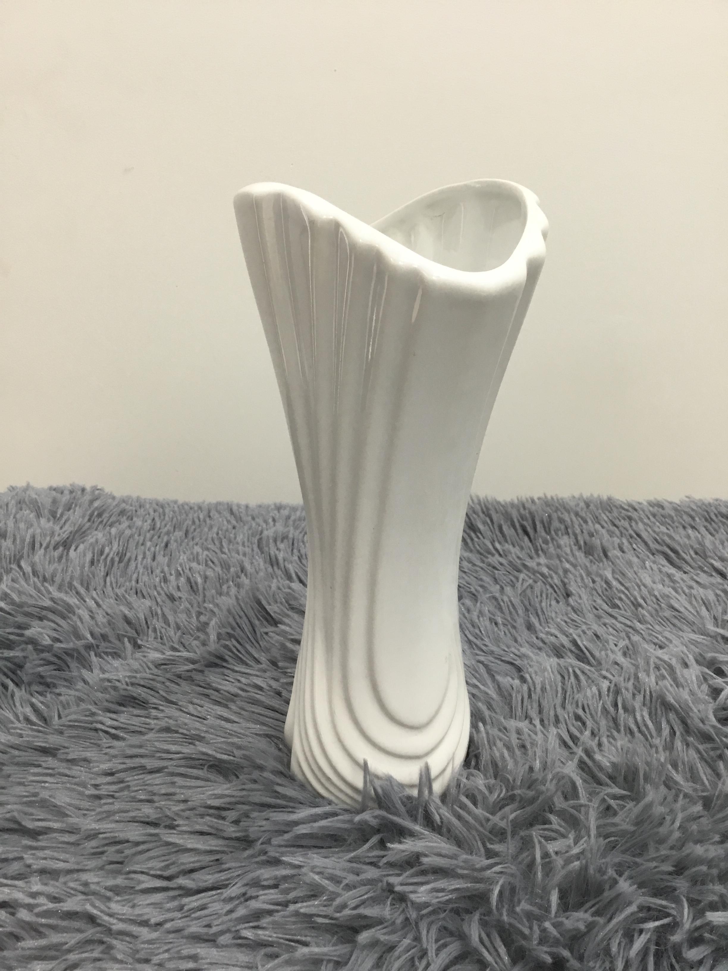 Large Coral Flower Vase - 12X9.5X22 cm - Cuong Phat Ceramics - High Quality Vietnamese Products