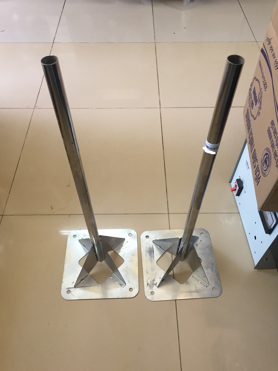 [SP000278] Chân đế gắn loa chùm 6D