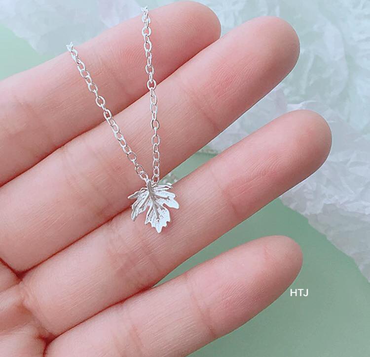 Dây chuyền nữ thời trang kèm mặt chiếc lá cá tính chất liệu bằng bạc s925 SA016