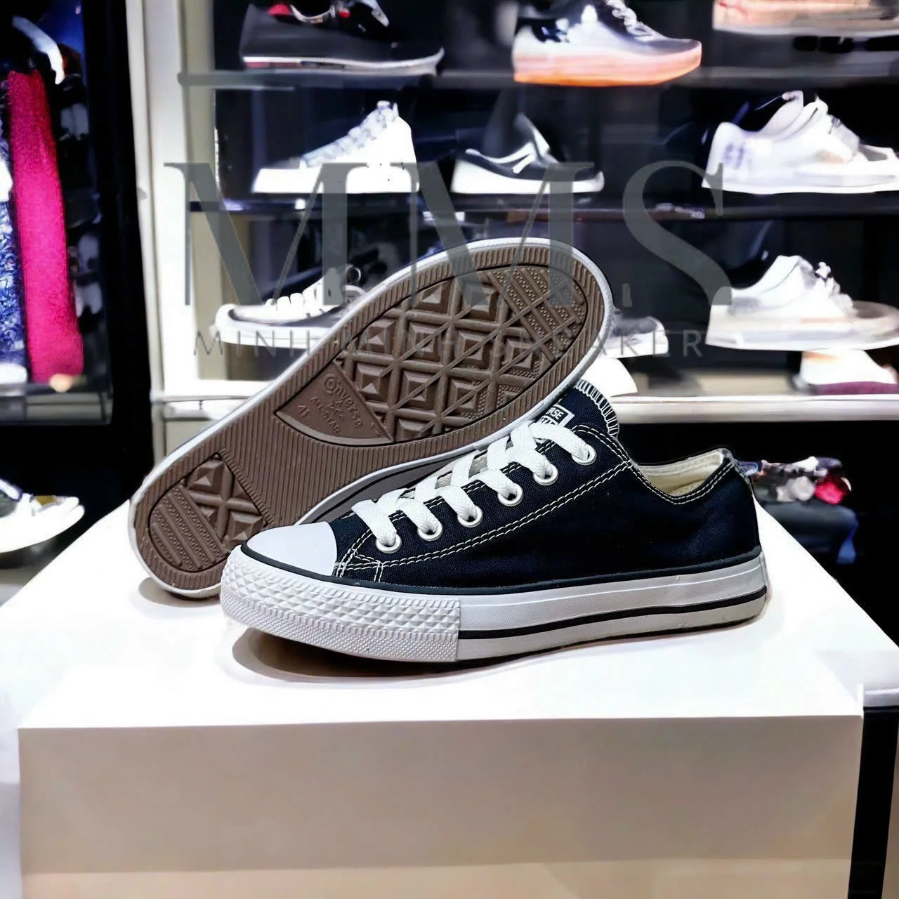 Vnxk sneakers-white/black-unisex