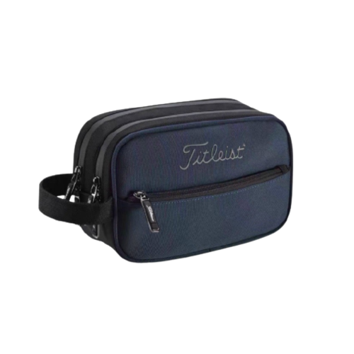 Túi gôn cầm tay Titleist, chất liệu vải bạt dày dặn, có tính năng chống thấm nước, có hai  ngăn