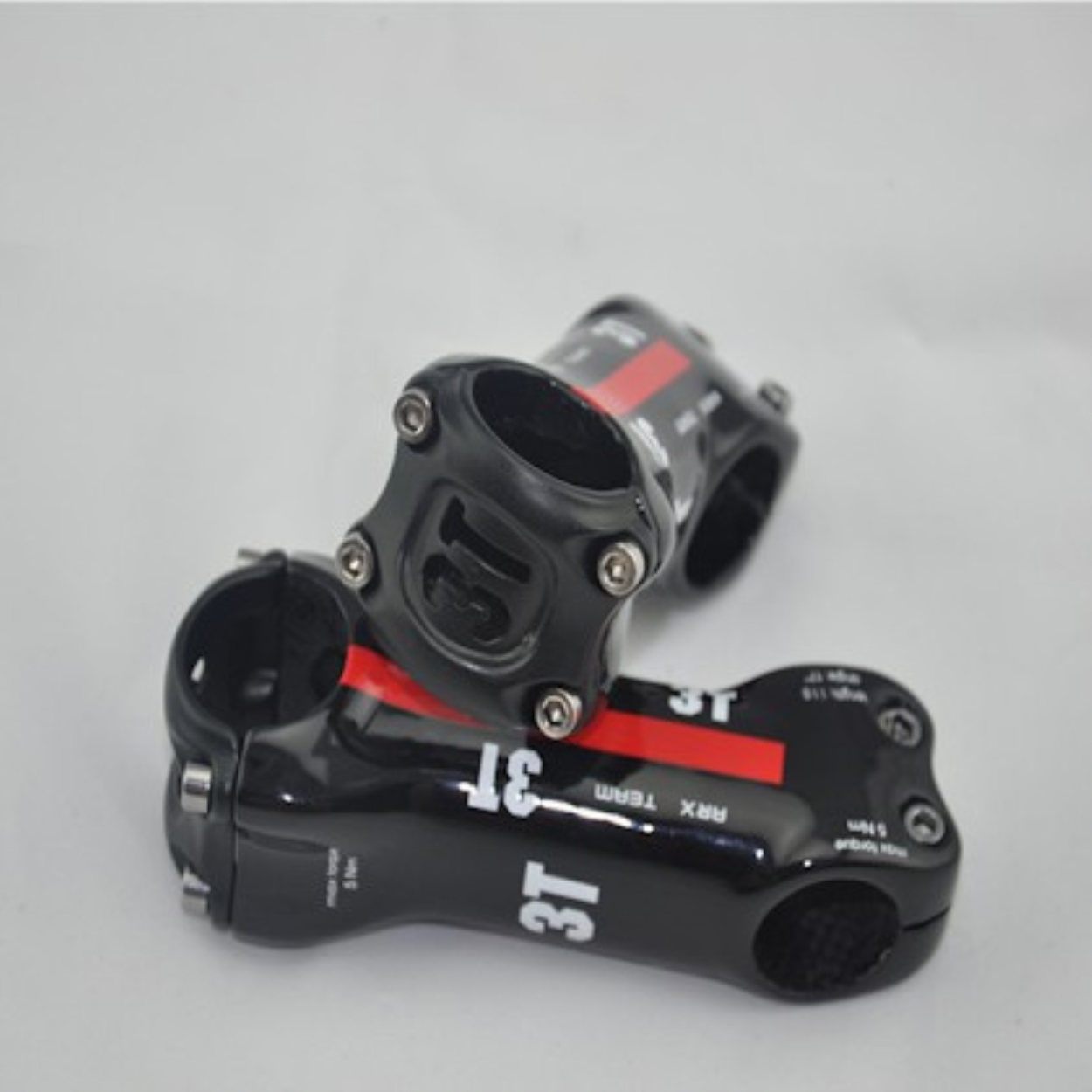 ✢ Potang carbon dùng cho xe đạp hiệu 3T đen đỏ