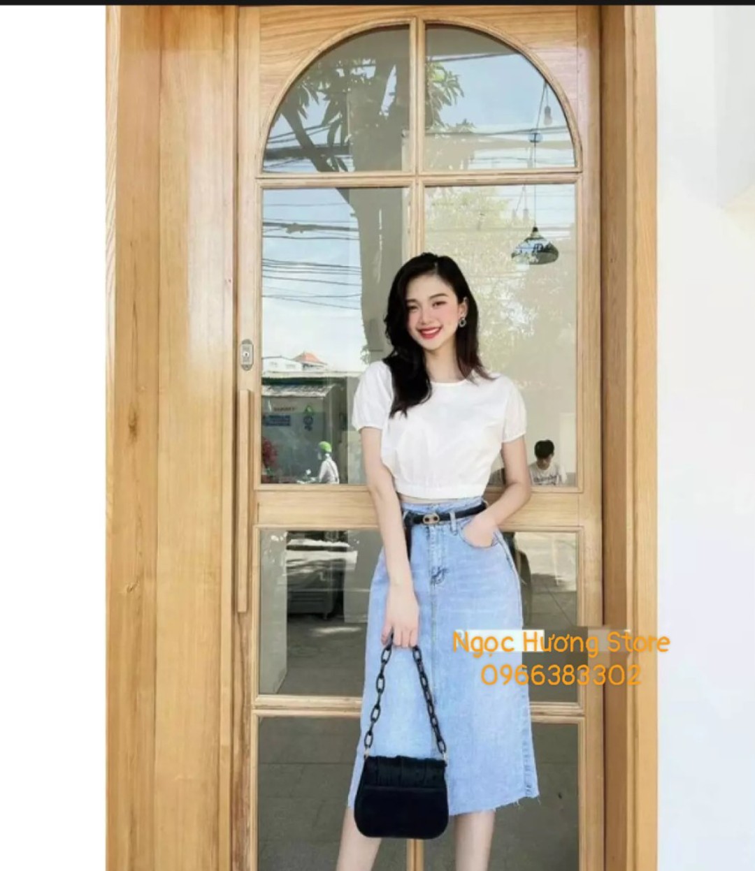 [HCM]ÁO Croptop Bo Eo Cổ Tròn Trẻ Trung Phong Cách Hàn Quốc