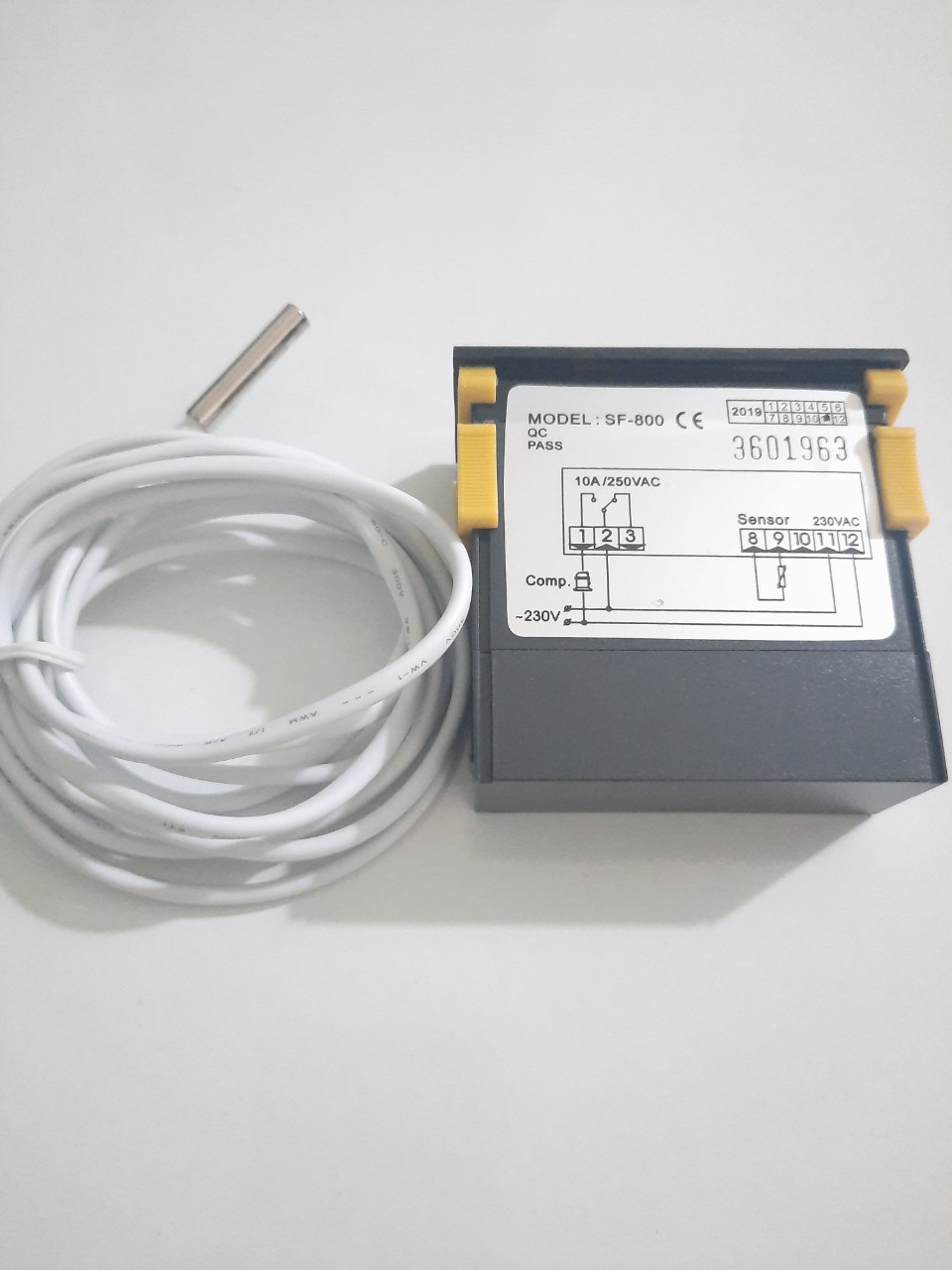 SF800 Bộ điều khiển nhiệt độ