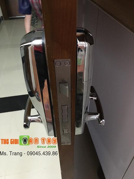 Khóa cửa vân tay ADEL-iDLK US3-8908