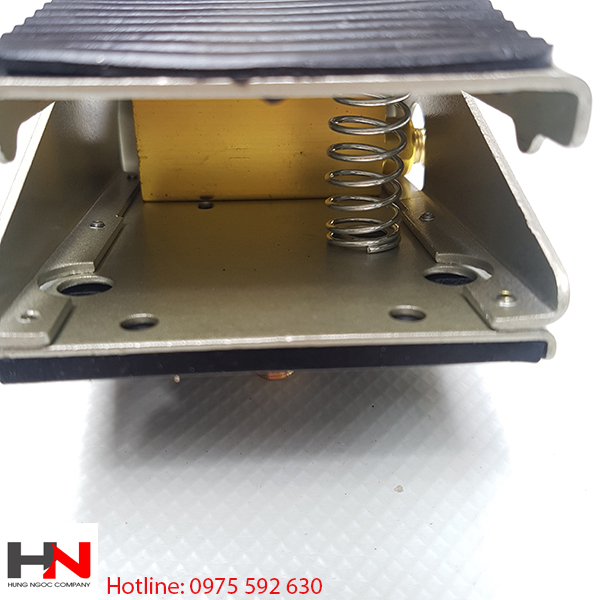 Van bàn đạp chân khí nén FV420