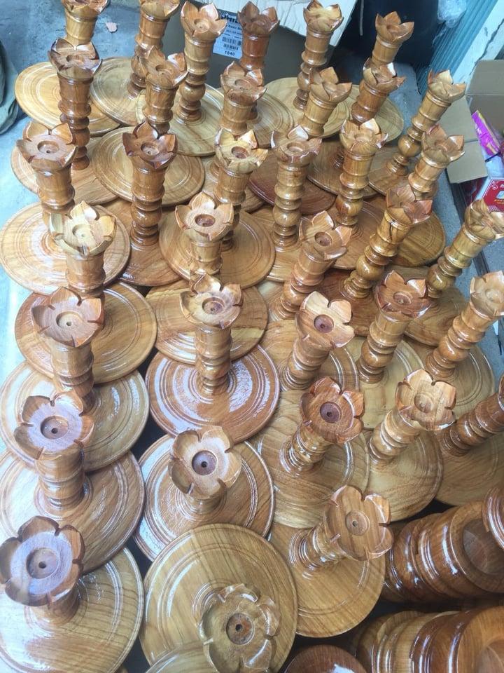 CẶP CHÂN ĐÈN GỖ GÕ  – CHÂN ĐÈN THỜ