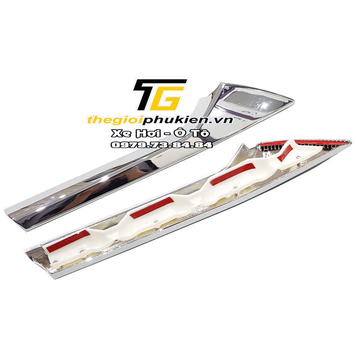Bộ ốp trang trí mặt Ca Lăng, Calang bên trên mạ Crom dành cho xe Toyota Corolla Cross