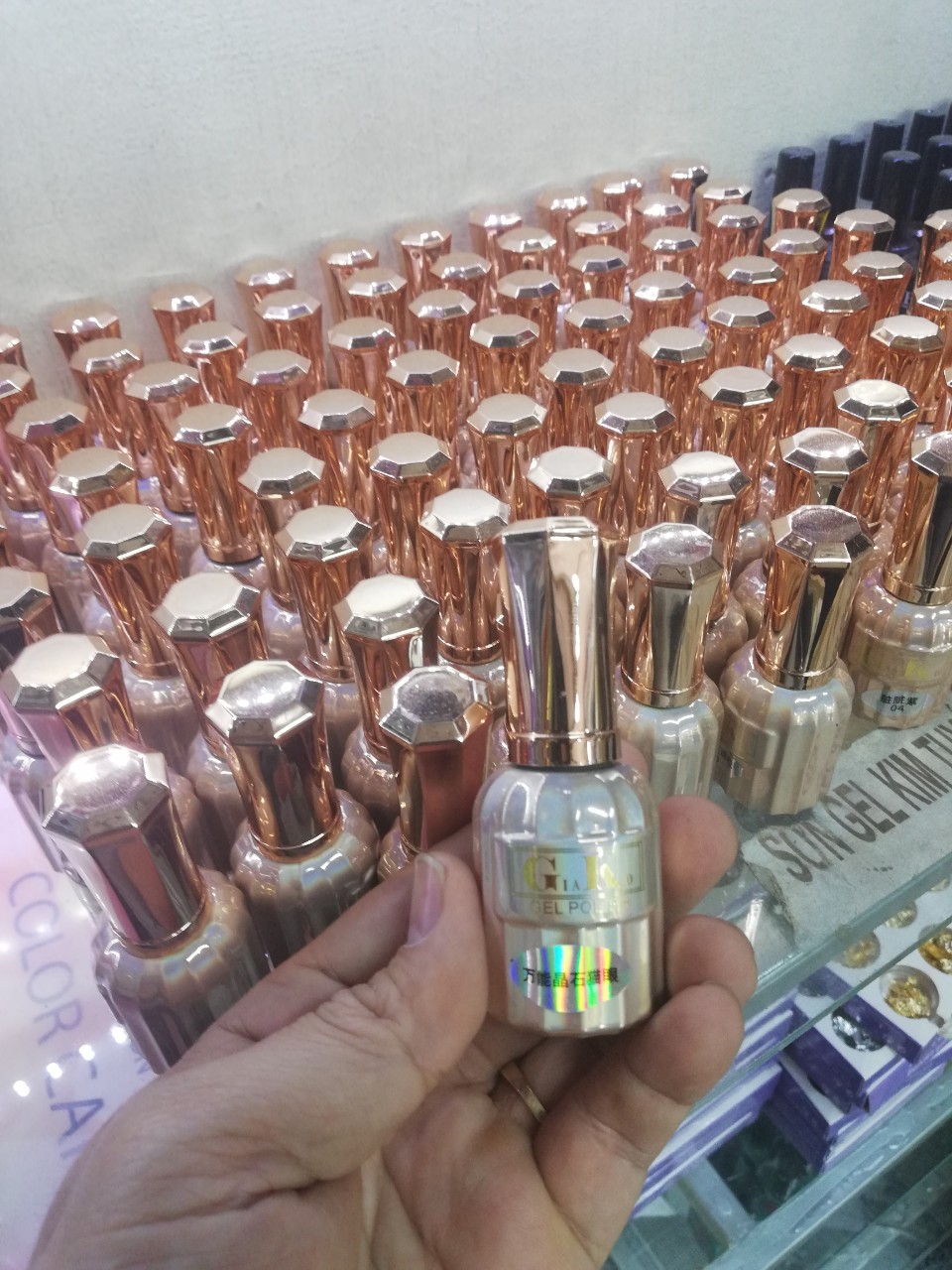 Sơn gel mắt mèo kim cương GIAKO