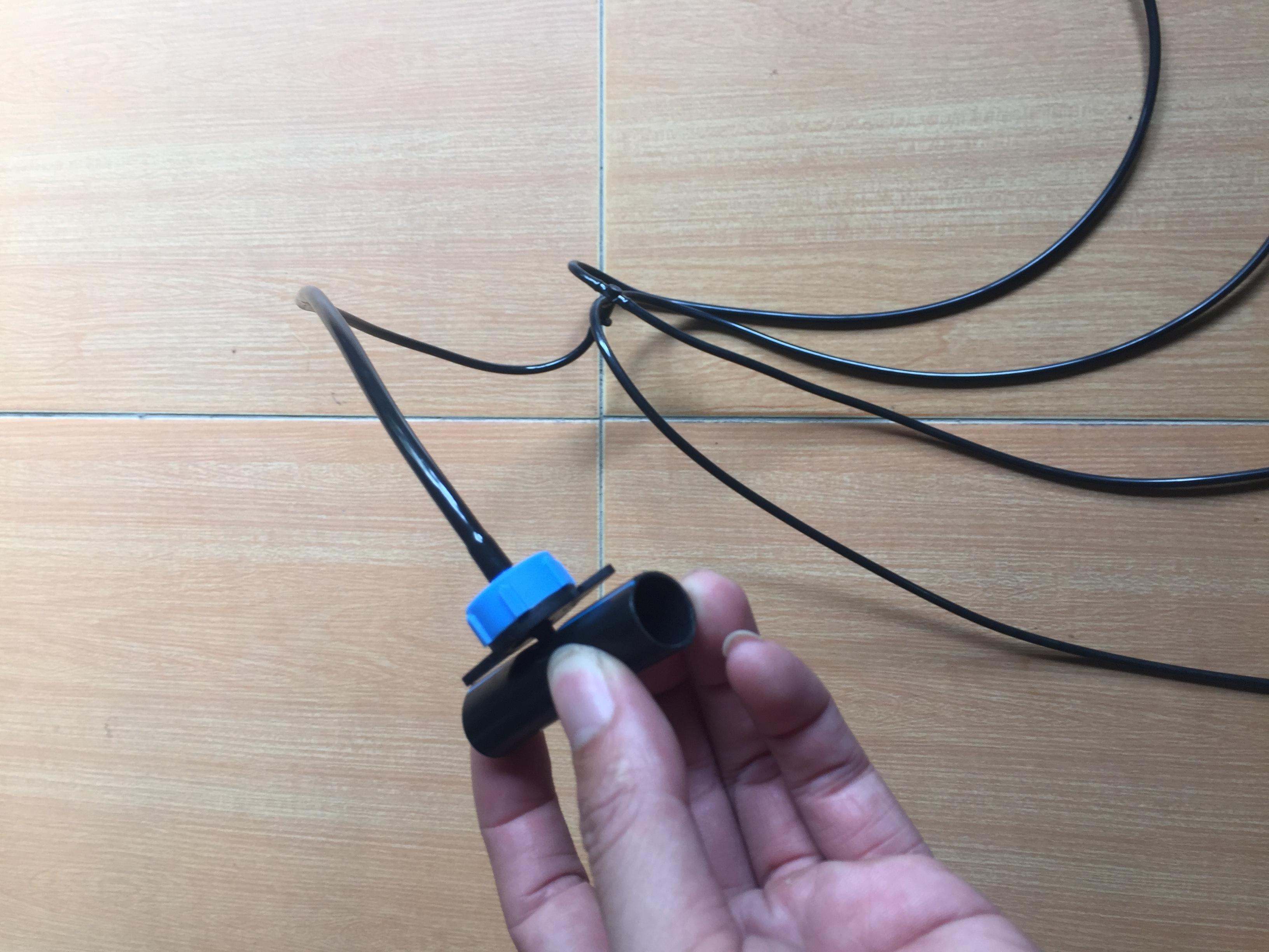 Béc nhỏ giọt bù áp 50 béc