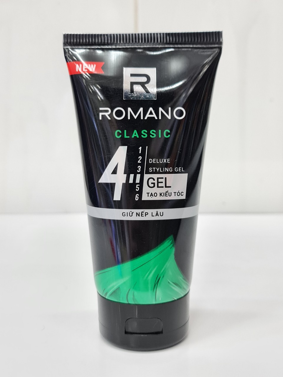 Gel Vuốt Tạo Kiểu Tóc Nam Romano Classic 150g