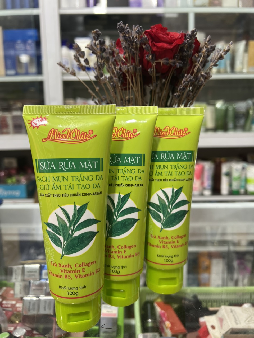 Sữa Rửa Mặt Trà Xanh Miss white 100g