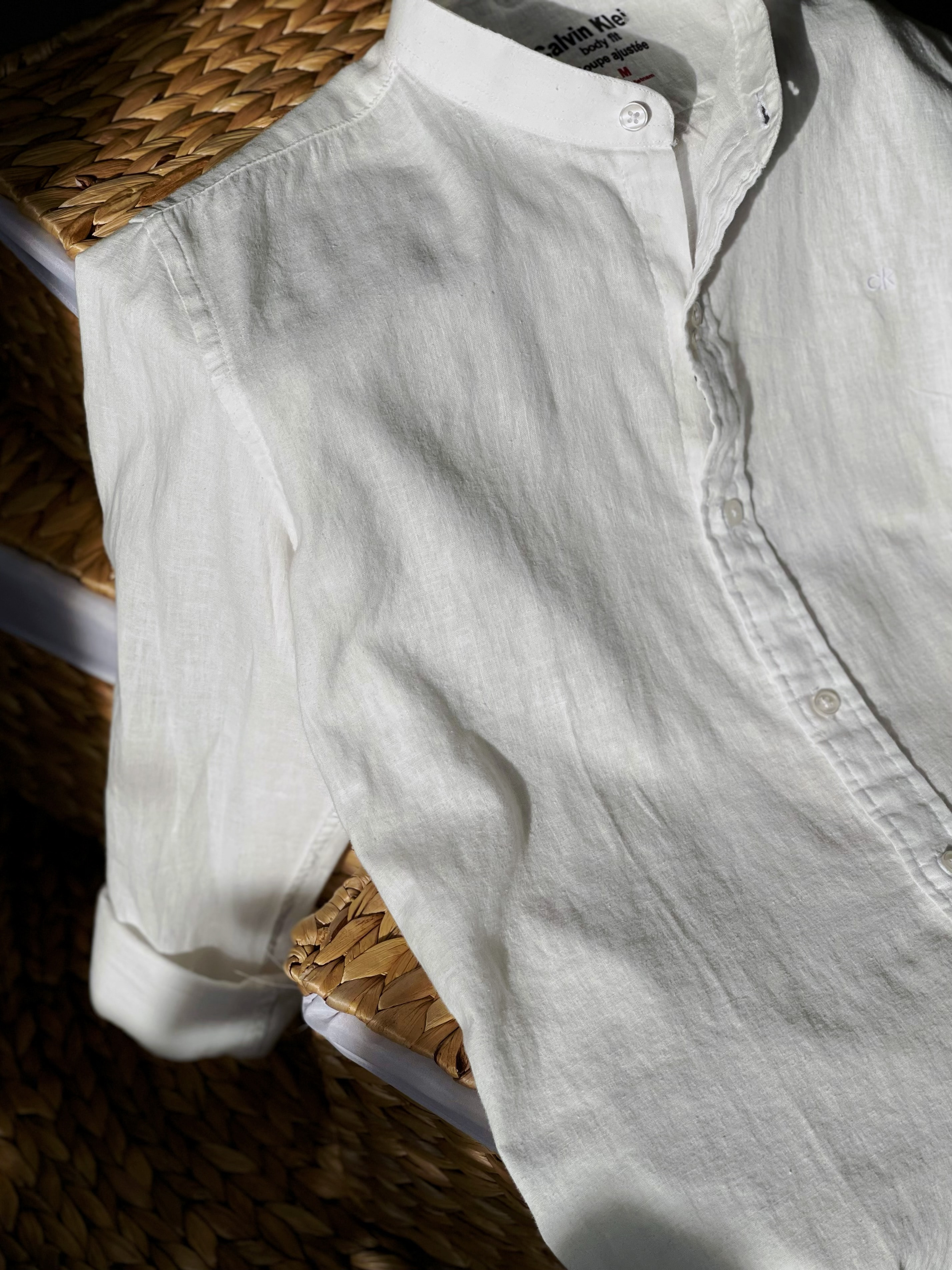 Sơ mi nam Linen cổ trụ màu trắng mỏng nhẹ thoáng mát