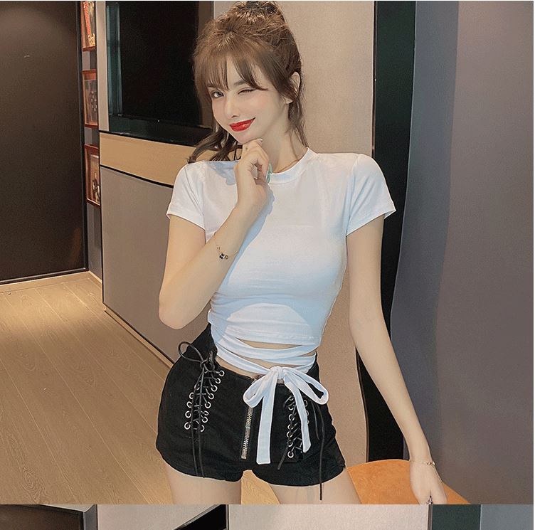 Áo croptop cổ tròn dây đan eo