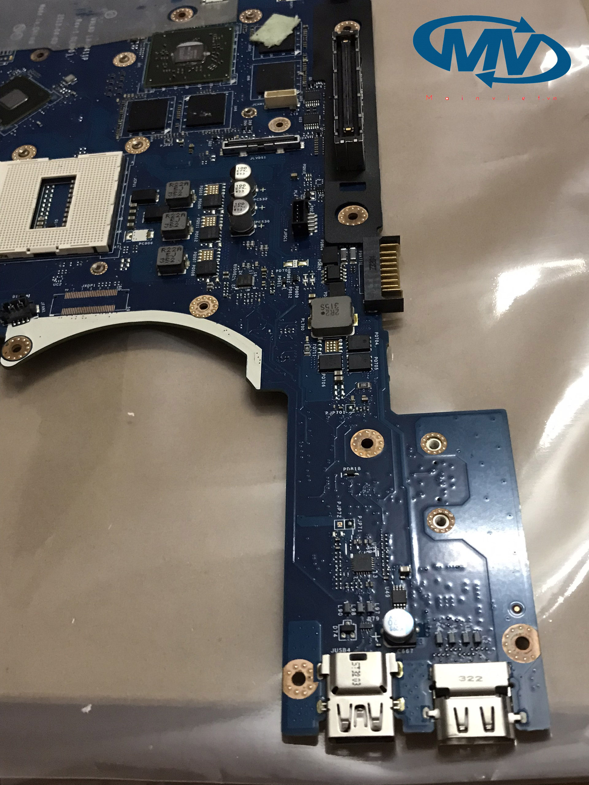 Main dell Latitude E6540  - SR17C / QM87