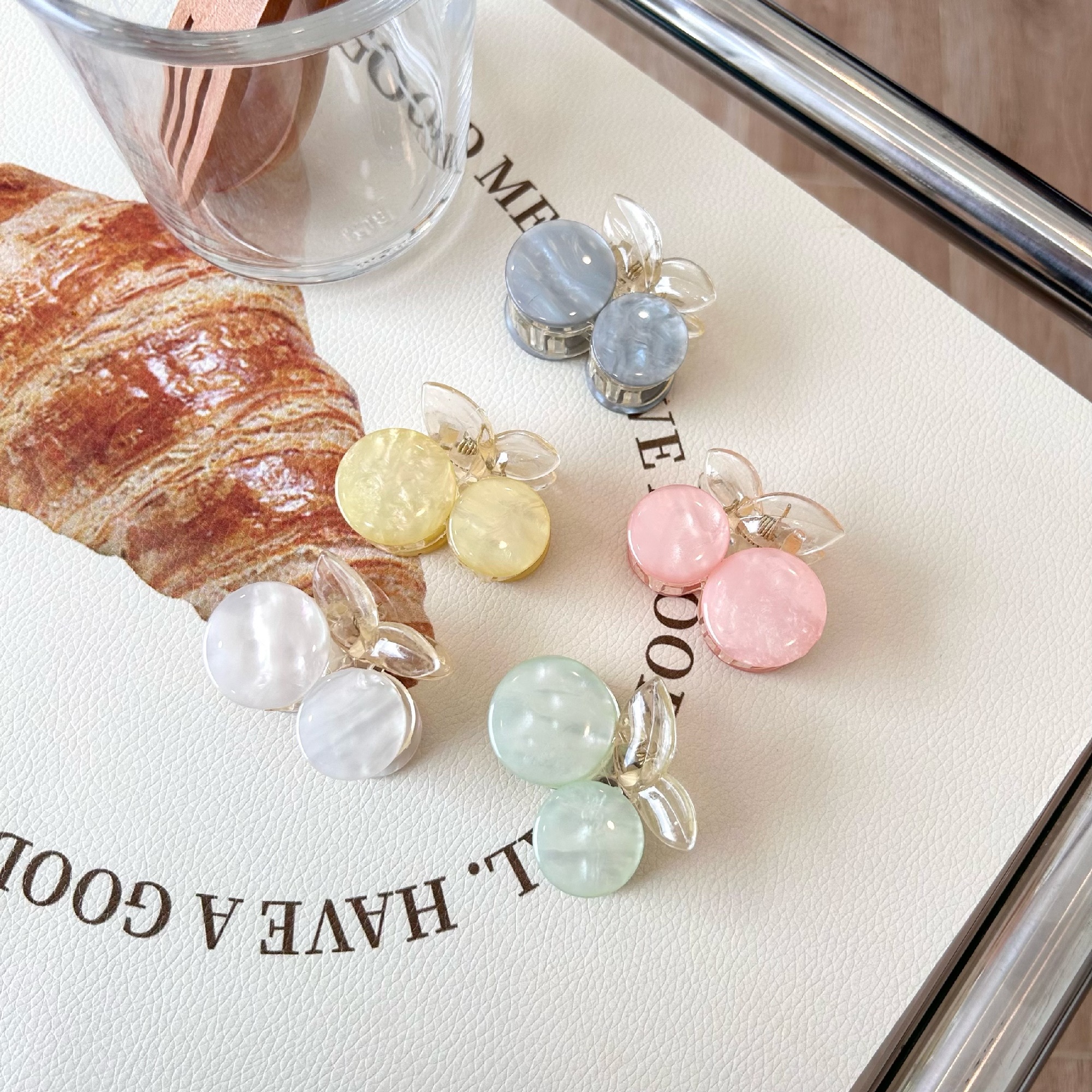 Kẹp tóc cherry gam màu pastel Modleaf Marble cherry pin Hàn Quốc