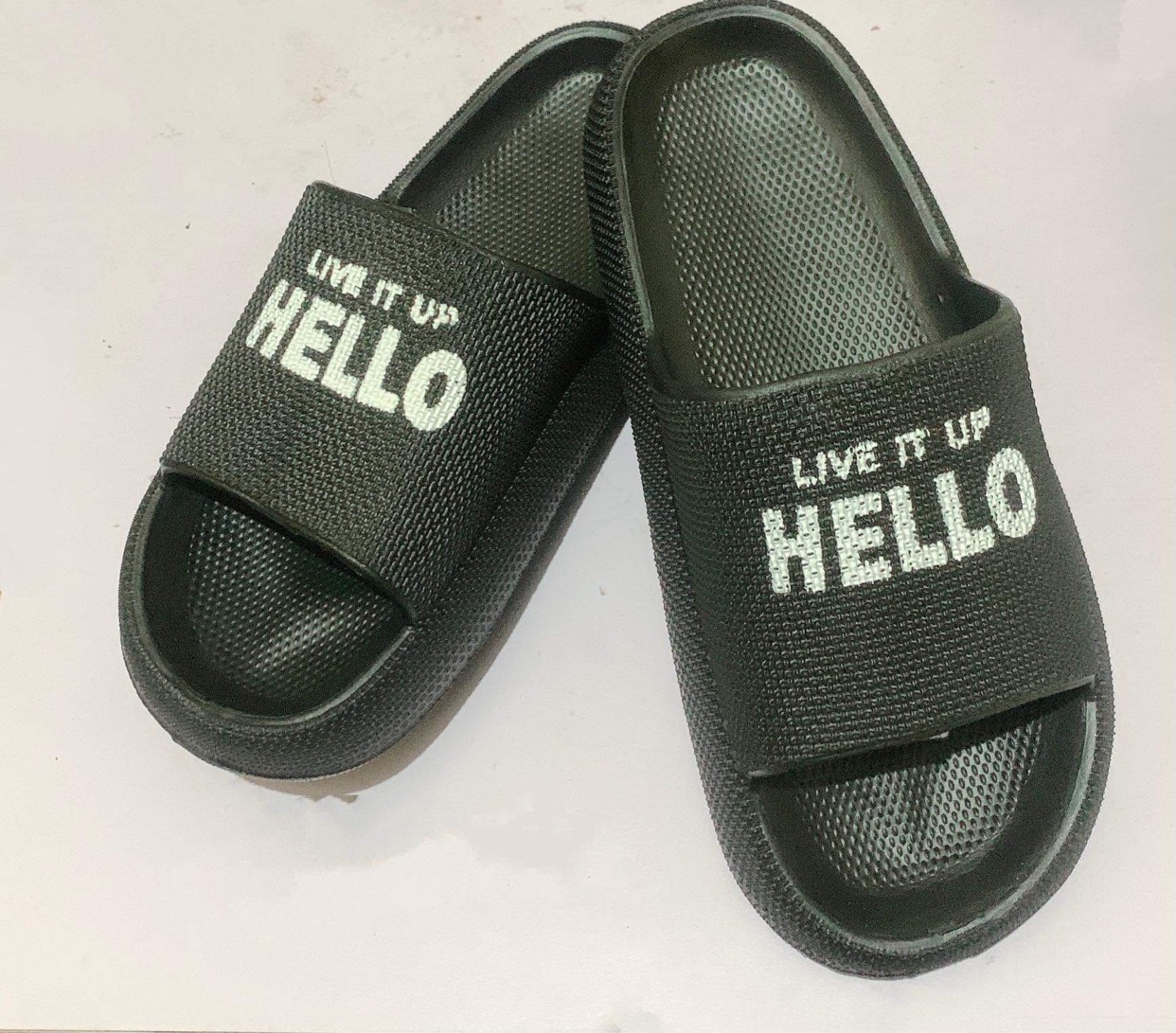 Dép bánh mì nam quai ngang Hello mới