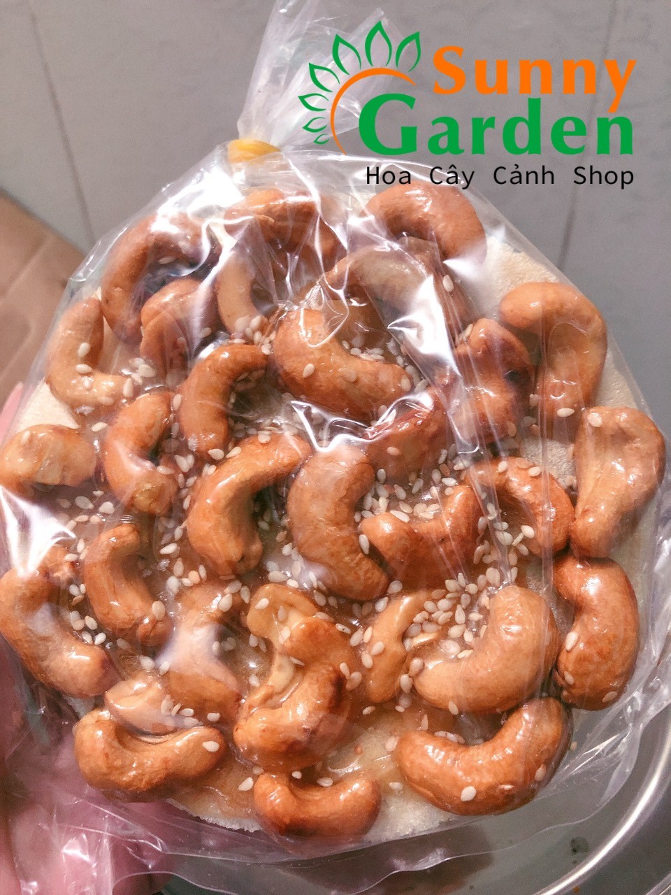 Kẹo Hạt Điều 1 Bịch 200 grams, 2 Miếng - Đặc Sản Tây Ninh