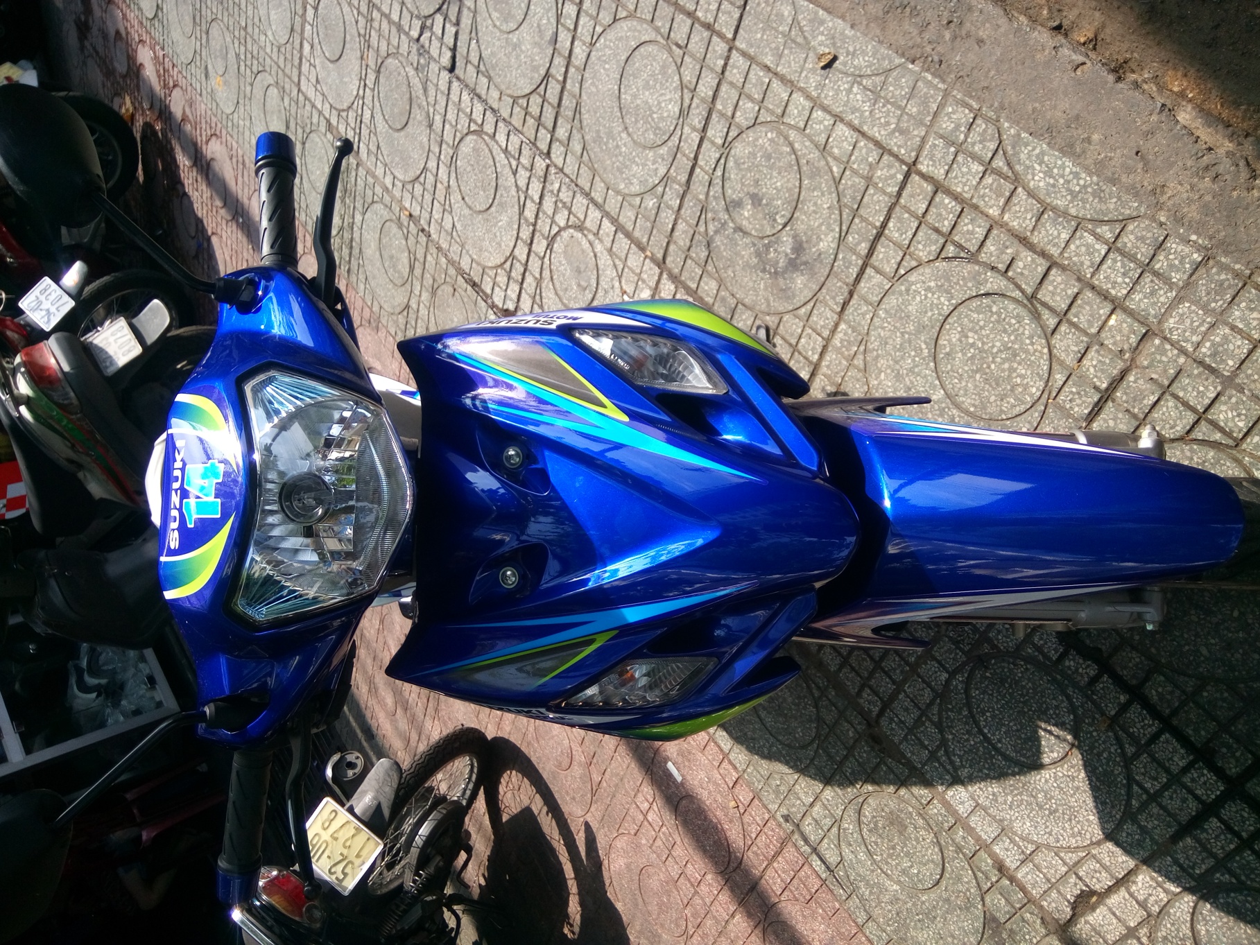 Tem rời xe axelo chữ su xanh gp