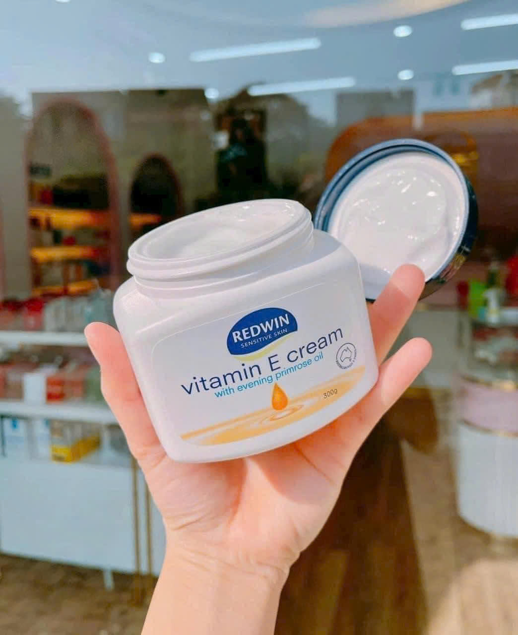 Kem Dưỡng Ẩm Đa Năng Redwin Vitamin E Cream Mẫu Mới