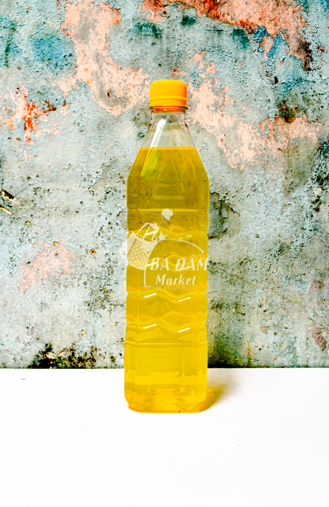 Dầu phộng ép thủ công đậu sẻ Bình Định 900ML