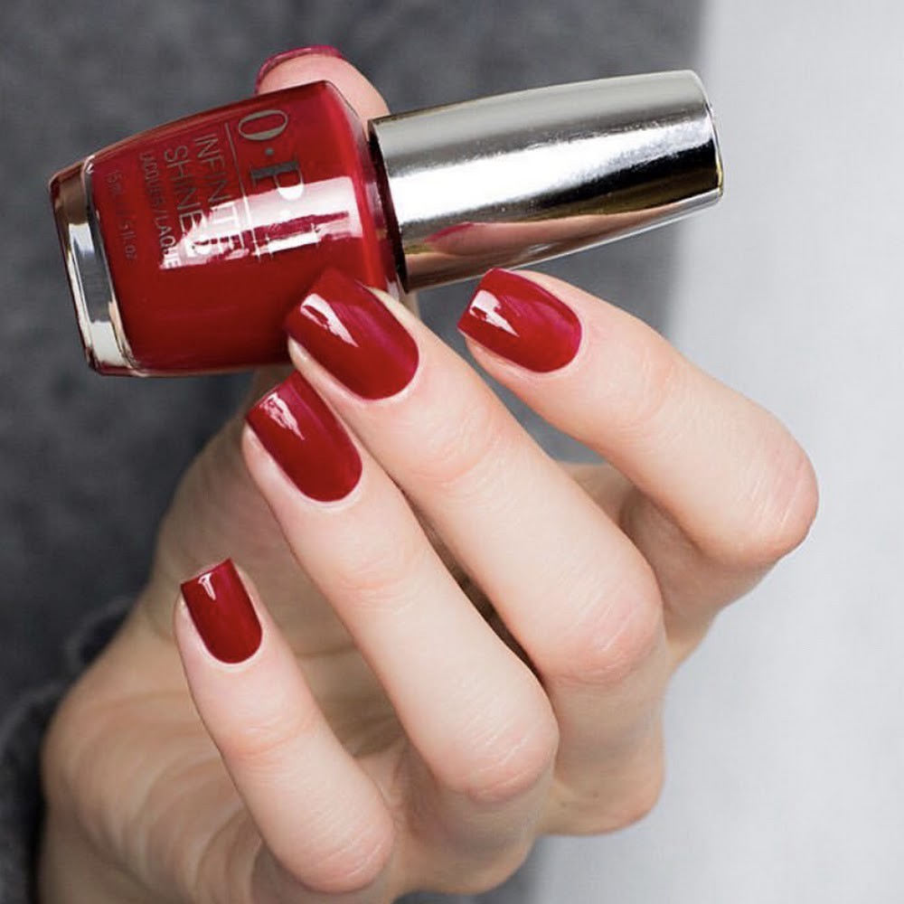 Sơn móng tay OPI ISL10 Relentless Ruby 15 ml