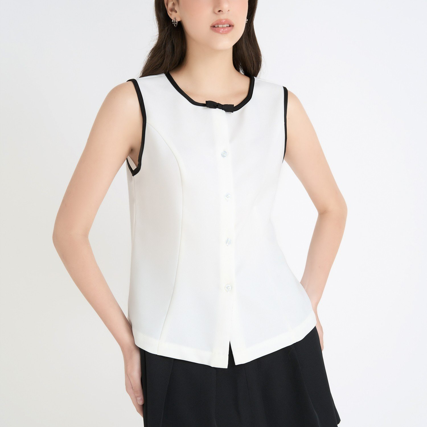 Áo Gile pho xéo viền Maybi