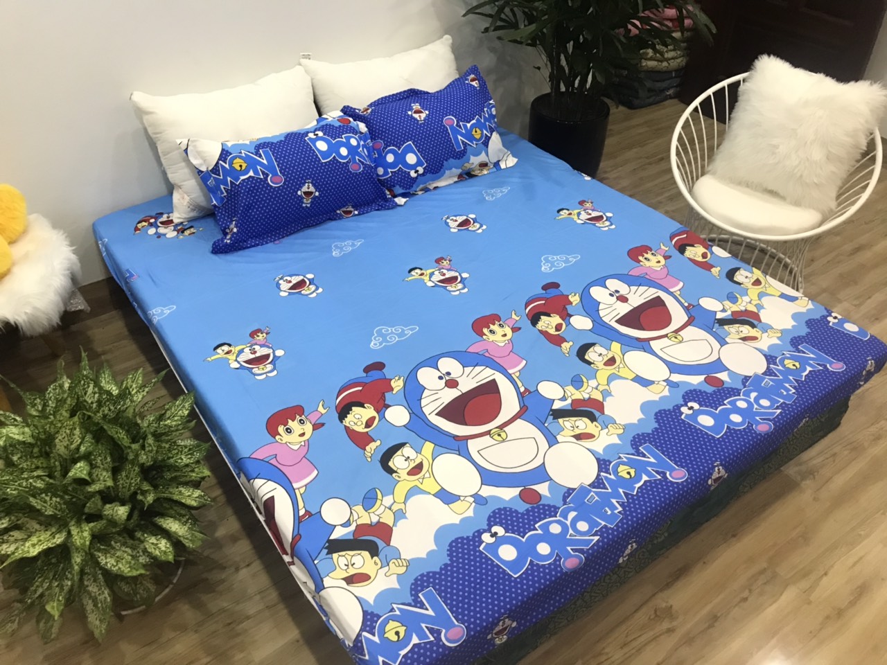 Set Ga Gối Cotton Poly Mẫu Doremon p3 ( gồm 1 ga + 2 vỏ gối )