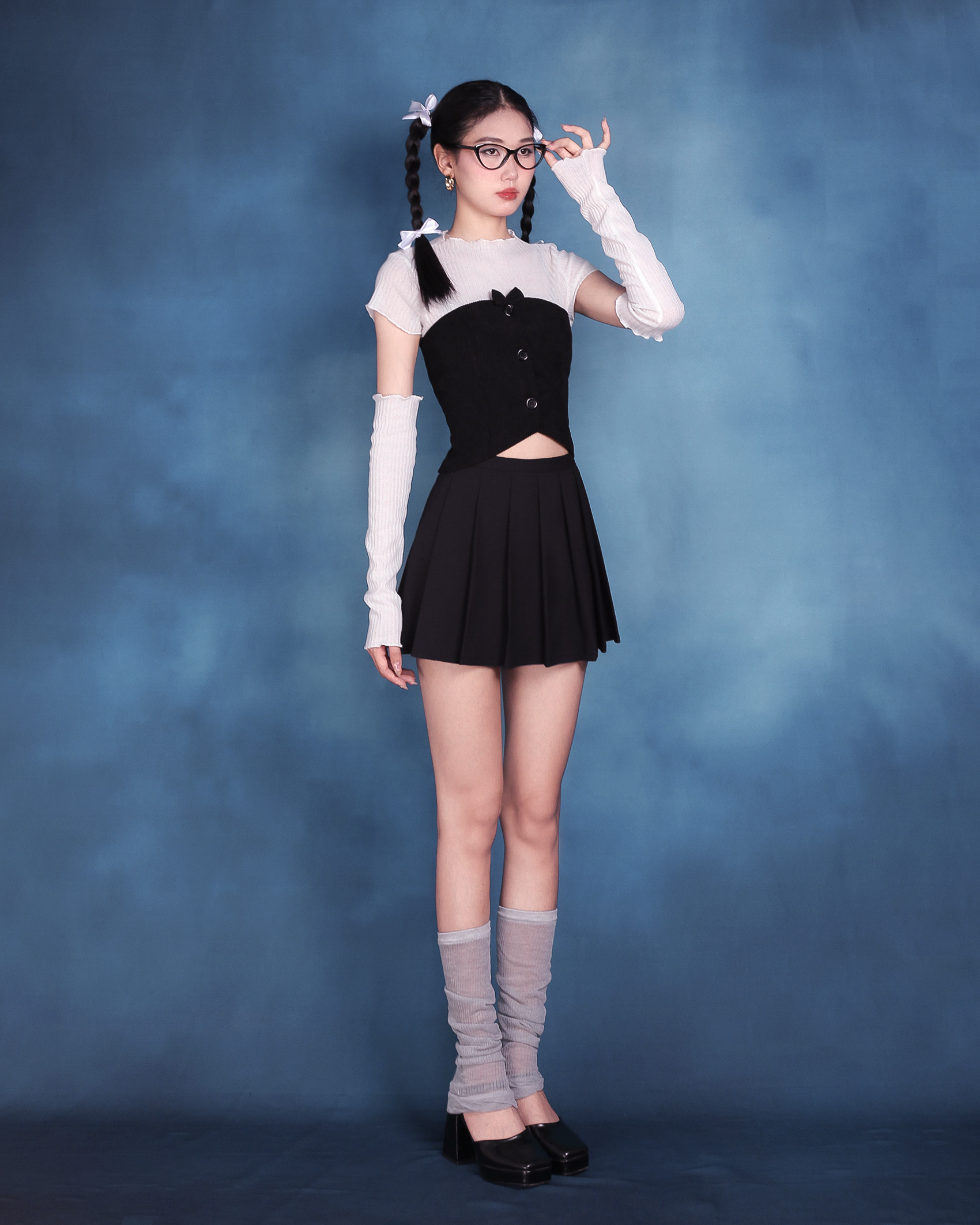 DALLA Áo thun croptop trơn cuốn biên (AT02)