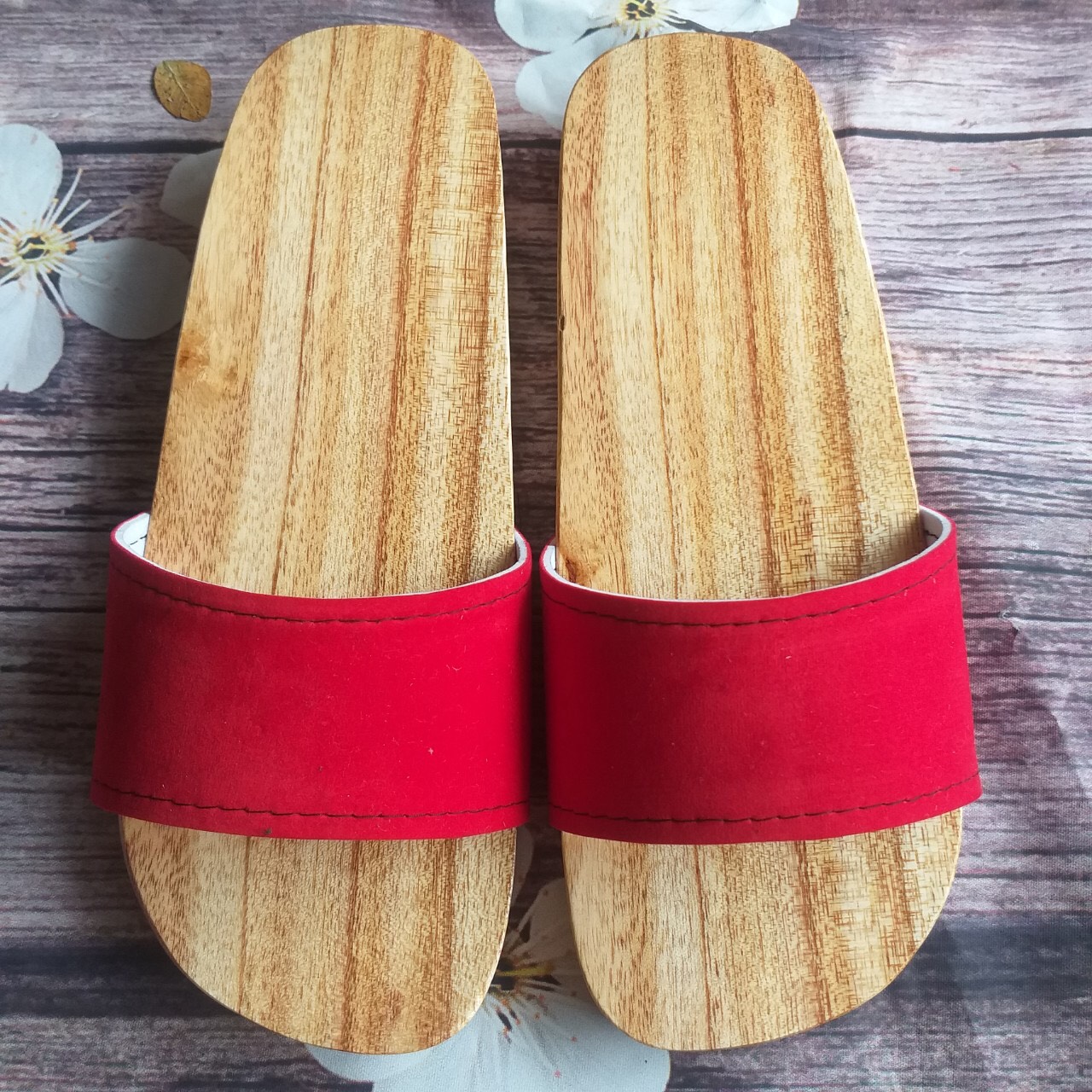 guốc gỗ , guốc nhật, (xưởng sản xuất)