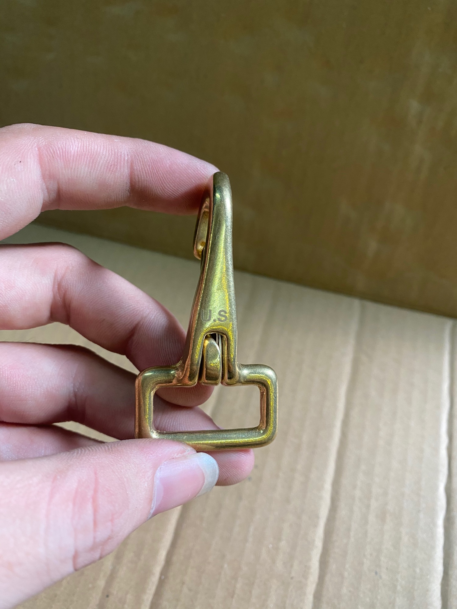 Móc khoá vuông bằng đồng