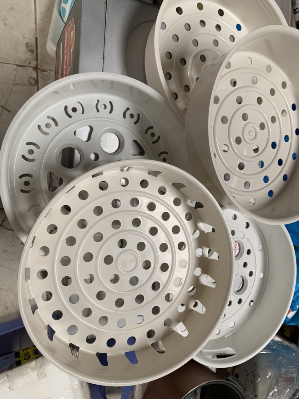 Xửng nồi cơm điện 1.8l + 1 Muỗng xới cơm