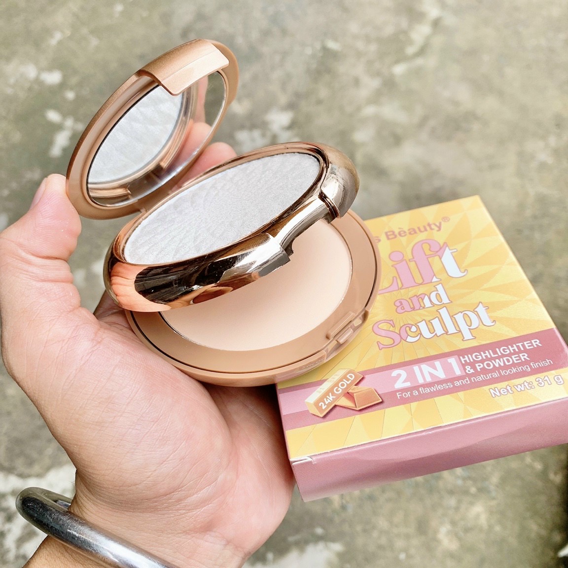 Phấn Phủ Kiss Beauty Lift and Sculpt Kèm Phấn Bắt Sáng phấn phủ 2 tầng kiềm dầu nội địa trung | Phấn Phủ Nén Kiss Beauty Kiềm Dầu Bắt Sáng Kèm Bông Phấn | Phấn nén Kiss Beauty dưỡng ẩm che khuyết kiềm dầu