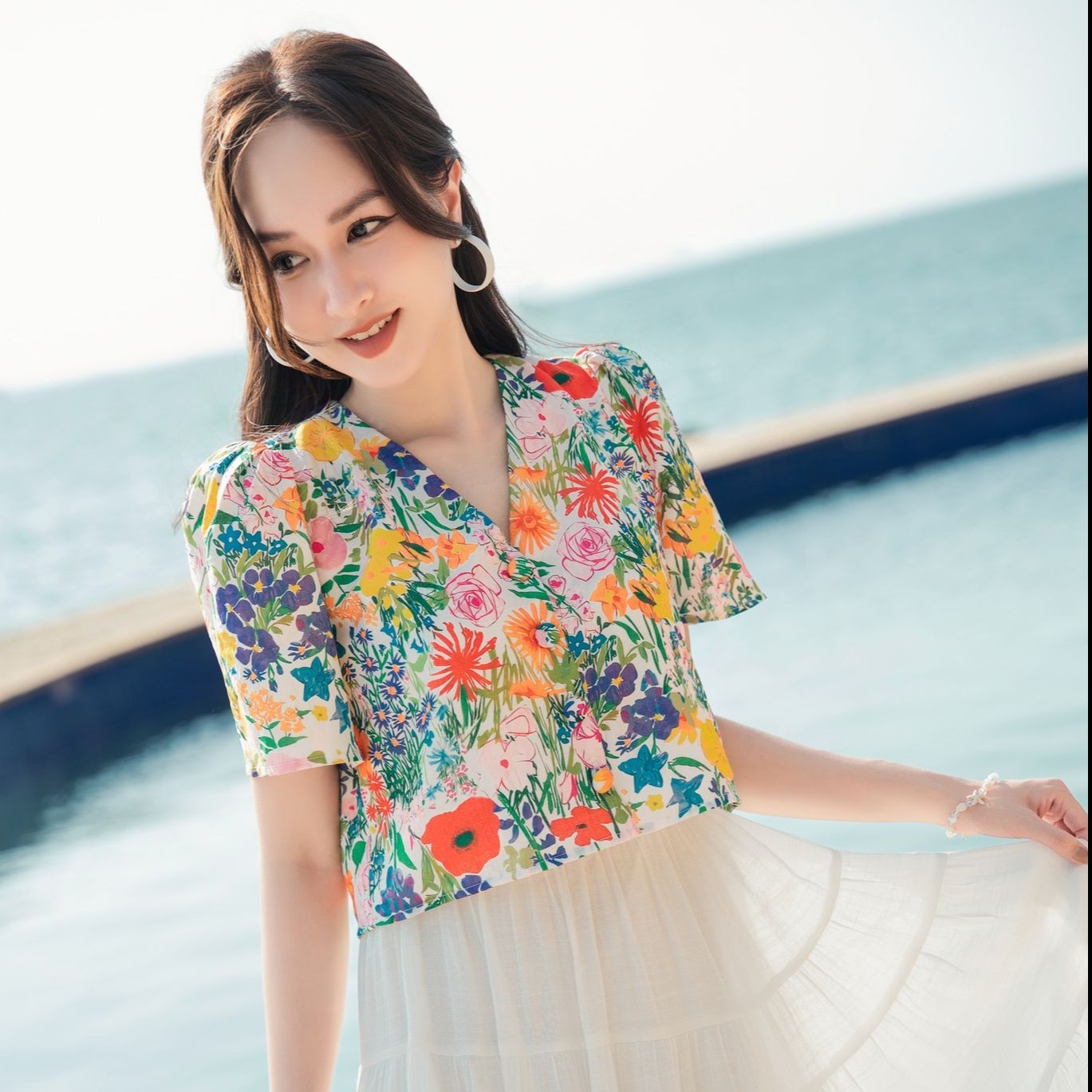 OLV - Áo croptop hoa ngắn Meara Fleur Top