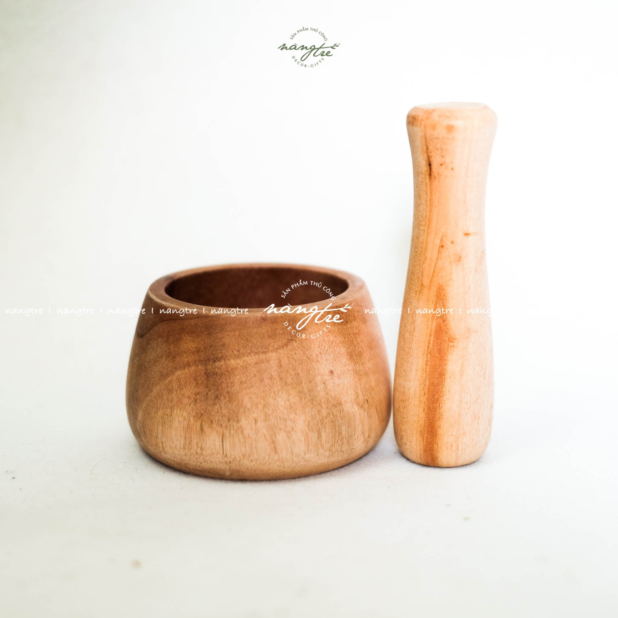 Bộ chày giã cối gỗ hiện đại