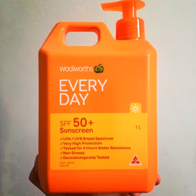 Kem chống nắng Woolworths Everyday Sunscreen SPF 50+