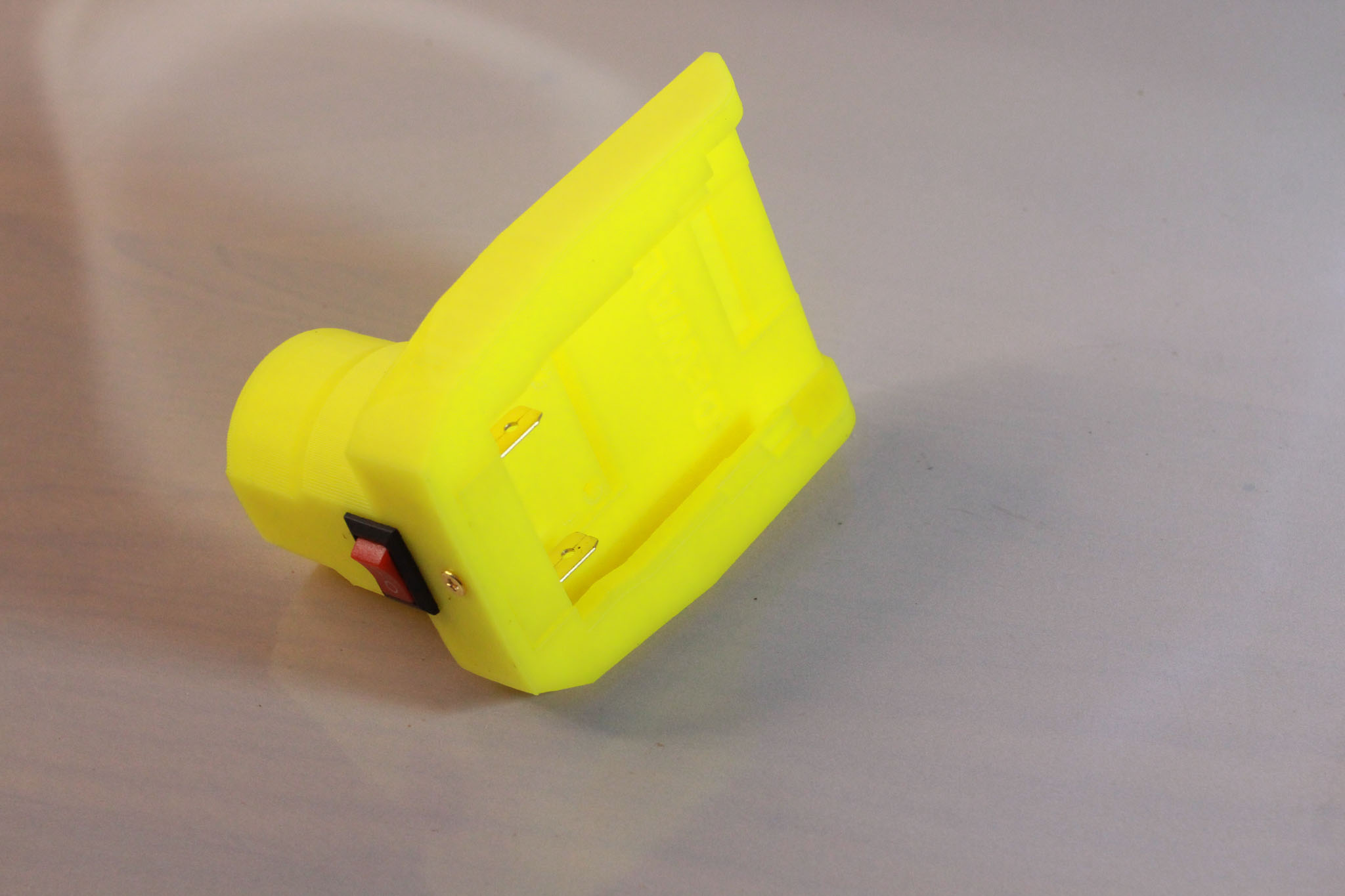 Đế đèn led thắp sáng dùng pin Dewalt 20v