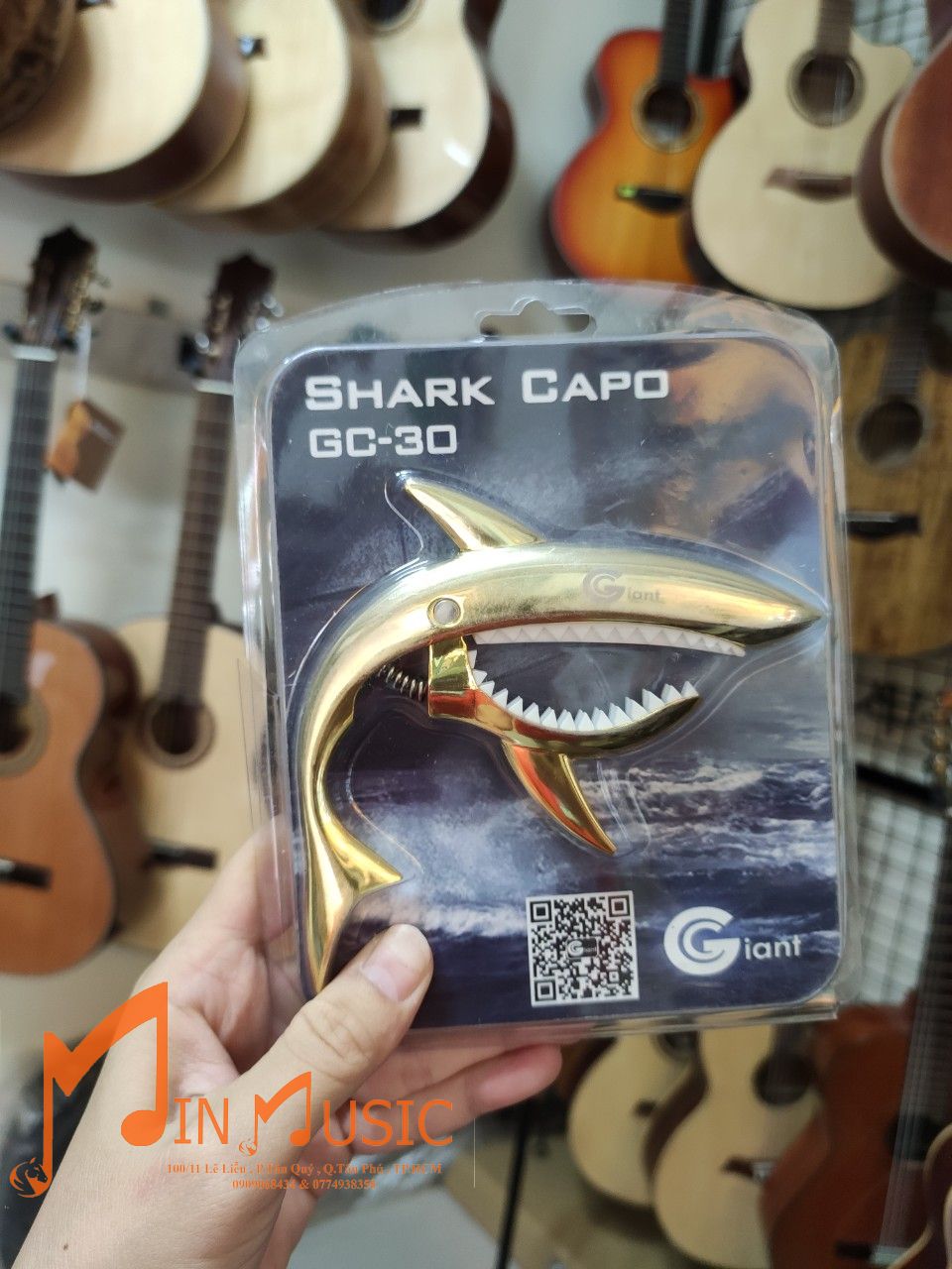 Capo Đàn Guitar /Hình Cá Mập loại cao cấp hợp kim ko gỉ
